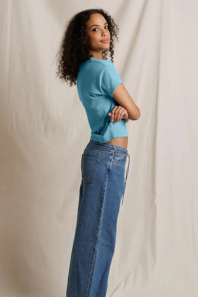 Alanis in Milky Blue