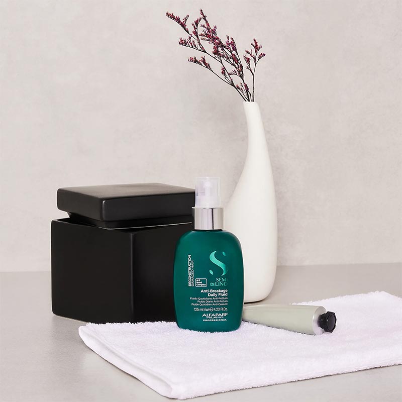 Alfaparf Semi Di Lino Reconstruction Anti-Breakage Daily Fluid for Fine Damaged Hair