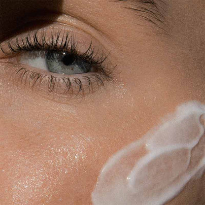 Alpha-H Daily Essential Moisturiser SPF 50+ with Hydrosella