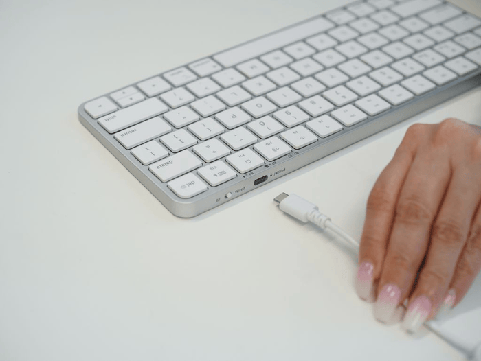 Macally Dual Mode Wireless Keyboard & Mouse Set - top-down view showing design details